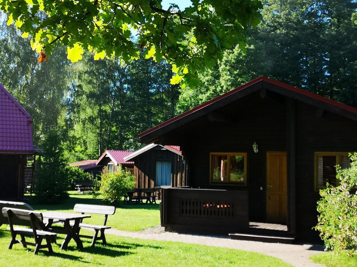 Hotel Viesu Nams Vecmuiza Tūja Exterior foto