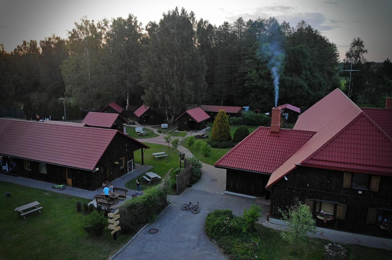 Hotel Viesu Nams Vecmuiza Tūja Exterior foto